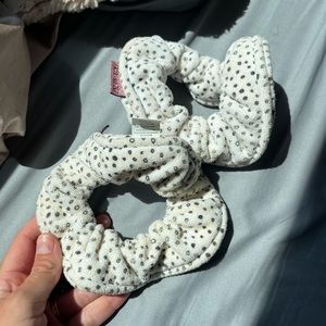 Water absorbing hair scrunchies